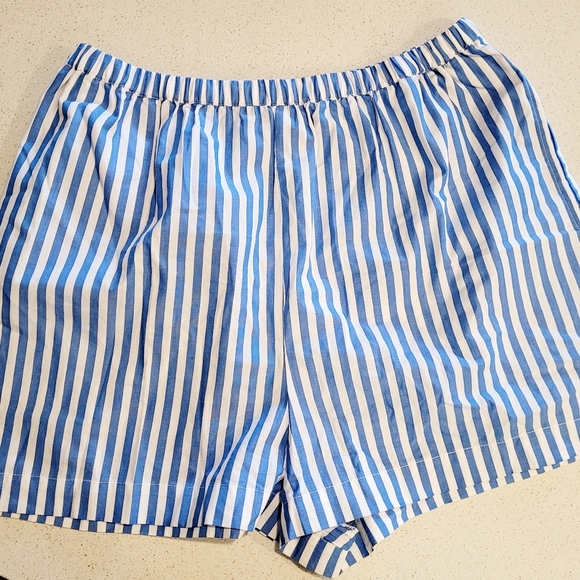 ASOS DESIGN Pull-on Short - Striped Blue - Picture 3 of 3